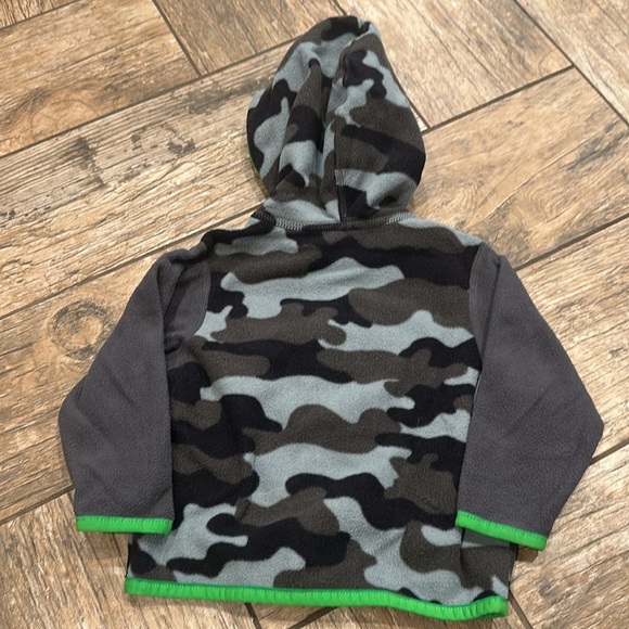 The North Face Infant Fleece Jacket  Full Zip Grey green camo 3-6 months - Picture 4 of 4